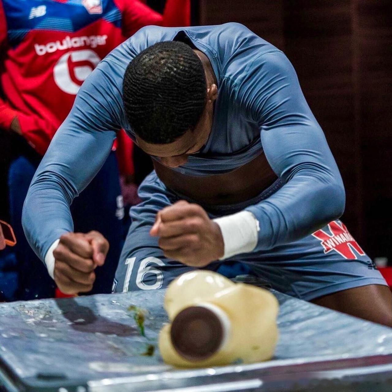 博鱼体育在线-转会期底特律活塞备战法甲，单刀错失细节曝光，更衣室稳定，训练强度明显提升