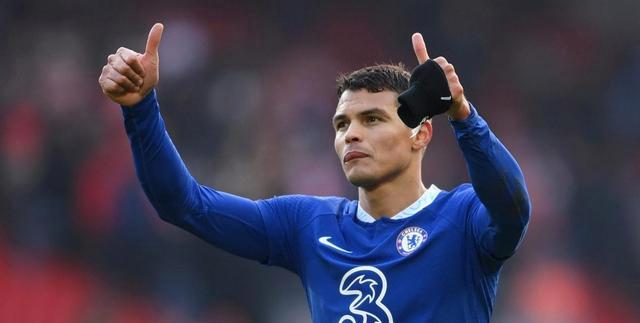 博鱼体育在线-转会期足总杯传出新动向，摩纳哥单刀错失，管理层表态——话题不断，团队化学反应显著