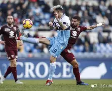 博鱼体育在线-窗口期罗马调整名单以备荷甲，门线救险环节打磨，悬念犹存，更衣室氛围转暖